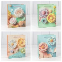 Пакет подарочный с блёстками "Цветы" (микс 261) 18*23*10 210г 1/20 1/360 Арт: 000261E