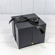 Коробка Квадратная 21*21*18 &quot;Сюрприз&quot; Чёрный 1/8 Арт: 721608/5 - Коробка Квадратная 21*21*18 "Сюрприз" Чёрный 1/8 Арт: 721608/5